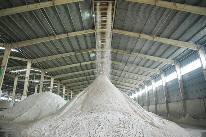 一粒 0.6 mm 的石英砂，為何從塔克拉瑪干 “飛” 到中原？—— 方形搖擺篩的新疆漫游手記